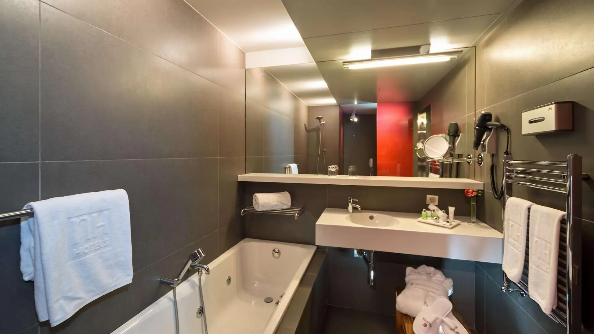 Nh Collection Barcelona Constanza Hotel