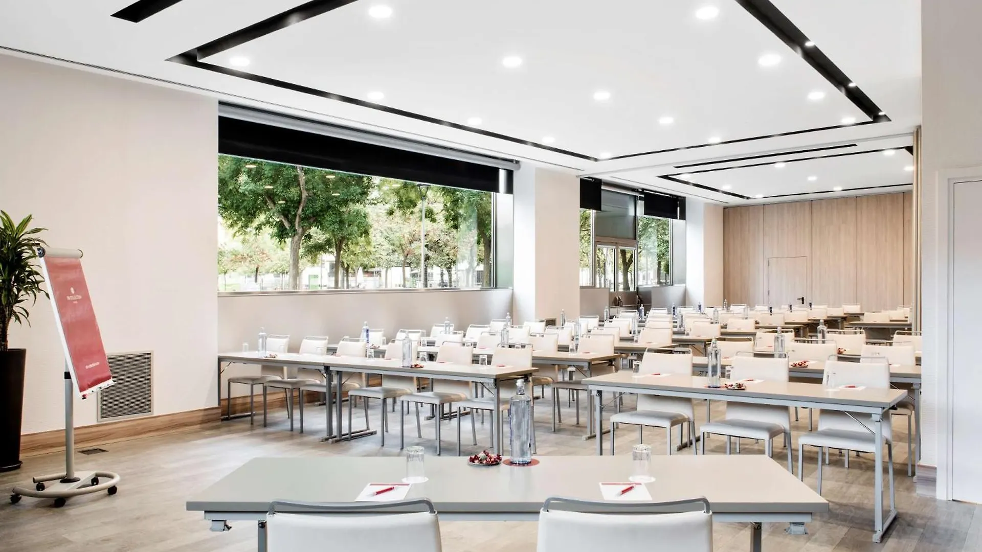 Отель Nh Collection Barcelona Constanza