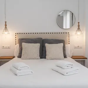  Apartment Tuguest Gran Via Spain