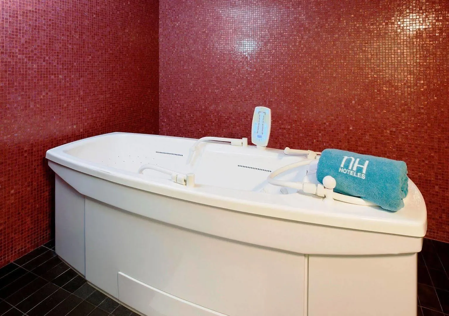 Nh Collection Barcelona Constanza Hotel 4*,